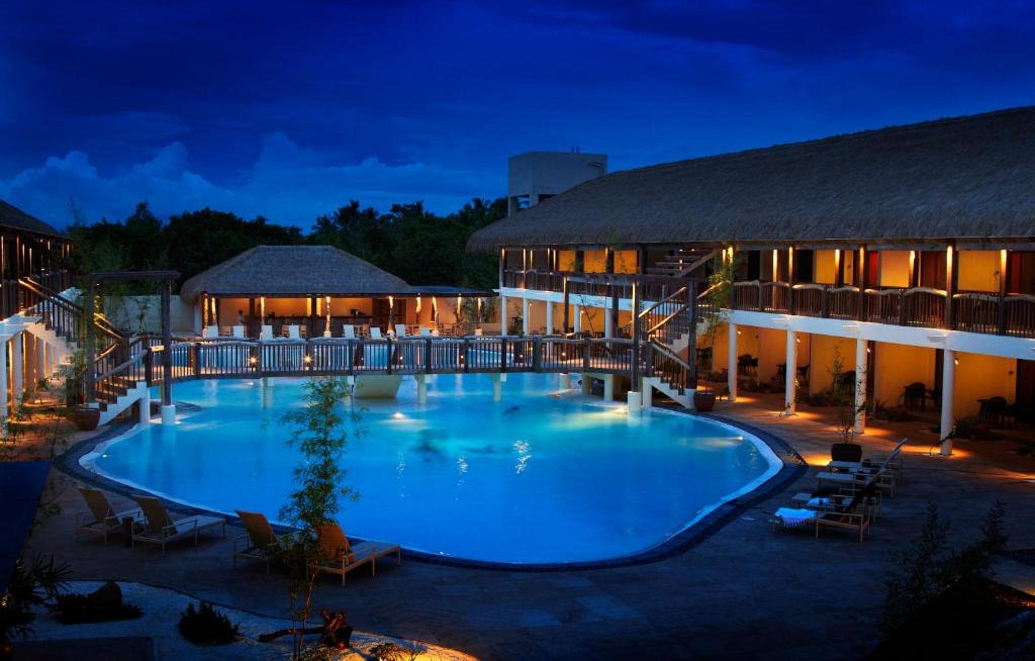 Bluewater Panglao Resort Buitenkant foto