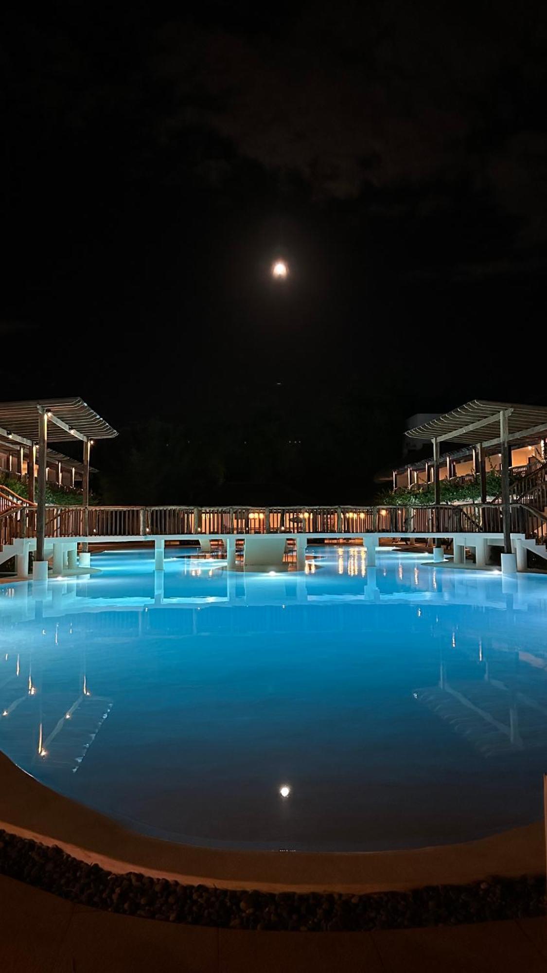 Bluewater Panglao Resort Buitenkant foto